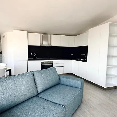 M412 - Marcelli, Trilocale Con Terrazzo E Posto Auto Марчелли