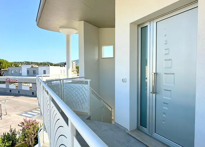 M412 - Marcelli, Trilocale Con Terrazzo E Posto Auto Appartement Marcelli