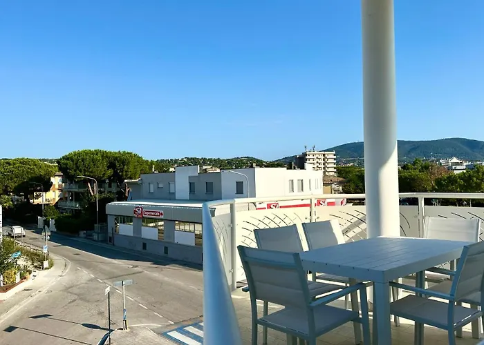 M412 - Marcelli, Trilocale Con Terrazzo E Posto Auto Appartement *